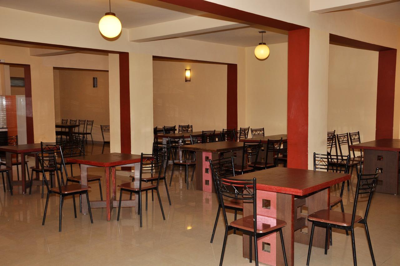 蓝山国际酒店 乌提 外观 照片